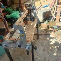 Tagliapiastrelle ad acqua professionale