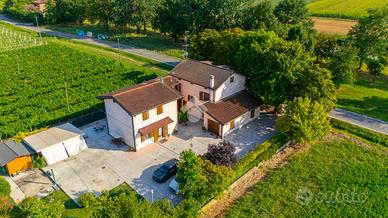 BIFAMILIARE A NOVELLARA