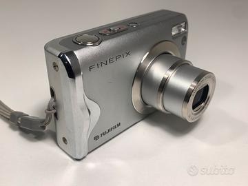Fujifilm FinePix F20 Fotocamera Digitale Argento
