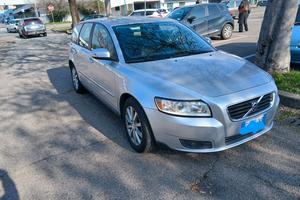 volvo v50 1600 d.