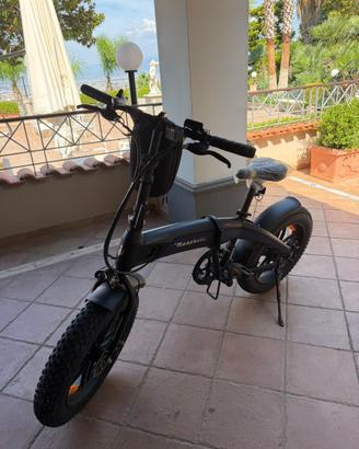 E-bike Maserati pieghevole  – NUOVA MAI USATA
