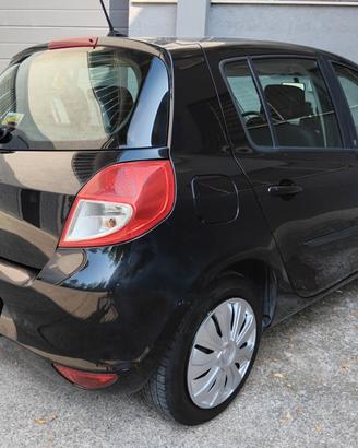Renault Clio 1.2 gpl garanzia