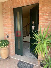 RECENTE BIFAMILIARE CON GIARDINO,IN CENTRO-RifFPP1