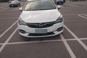 Opel Astra 1.5 CDTI 