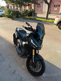 Xadv 750