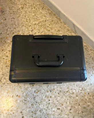 Trolley per attrezzatura unghie