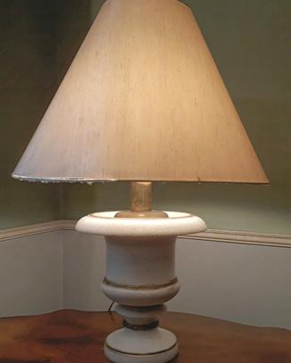 Lampada classica con vaso marmo