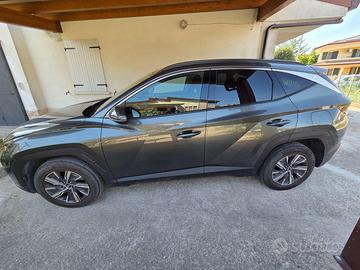 Hyundai Tucson full Hybrid