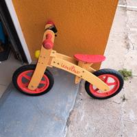 bicicletta in legno Legnoland- primi passi
