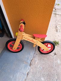 bicicletta in legno Legnoland- primi passi