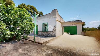 VILLA SINGOLA A FRANCAVILLA FONTANA