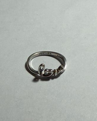 Anello pandora con scritts in cosrsivo