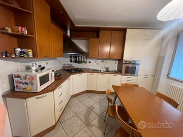 Cucina completa e componibile usata