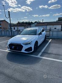 AUDI A4 40 TFSI S-LINE S-TRONIC