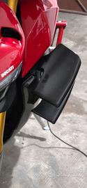 Ali sinistre in  carbonio Ducati Streetfighter 