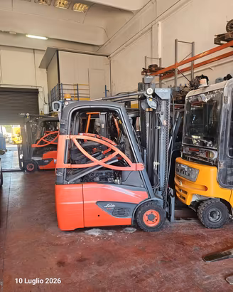 Carrello elevatore elettrico 1400kg Linde