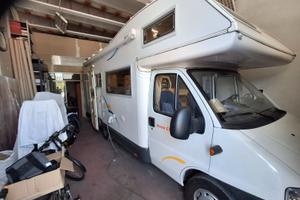 Camper mansardato 6 posti