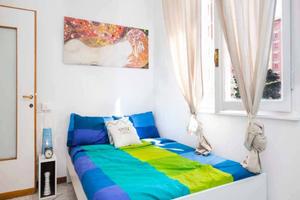 Stanza in appartamento di 88 m² a Milano