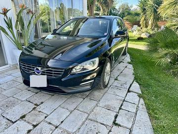 Volvo v60 d2