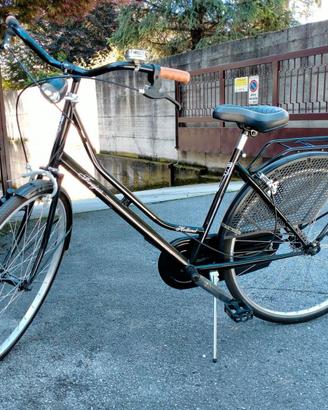 Bicicletta da donna modello olandesina