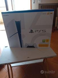 Play station 5 console 1 tb