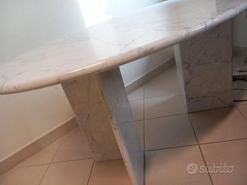Tavolo in Marmo di Carrara