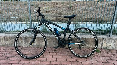 bicicletta Mountainbike Rockrider 340