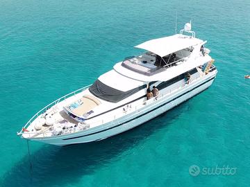 Barca a motore 22 metri Akhir 22 Cantieri di Pisa