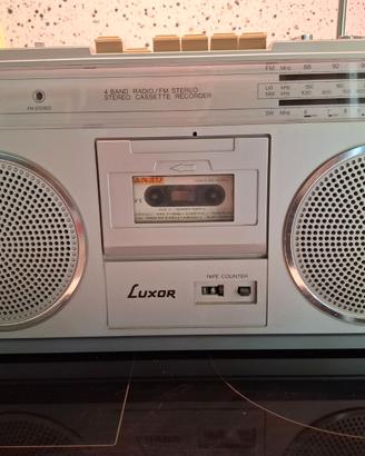 Radio cassette bombox Luxor revisionata