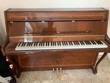 Pianoforte Bentley in legno