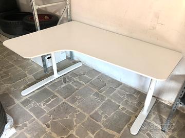 Scrivania L angolare BEKANT IKEA 160cm