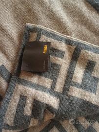 sciarpa Fendi originale