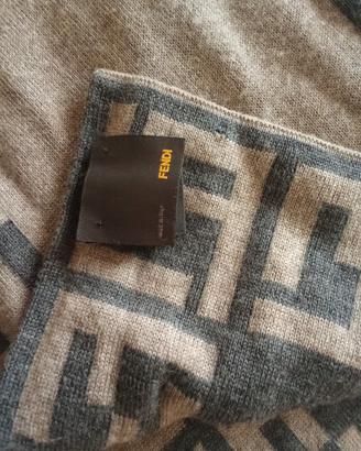 sciarpa Fendi originale