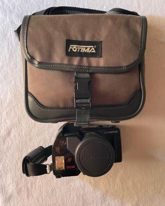 Olympus AZ-300 Superzoom con Borsa Fotima