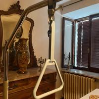 sostegno per alzarsi dal letto