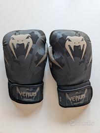 Guanti boxe Venum