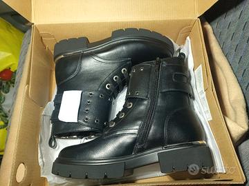 ANFIBI BAMBINA BATA NUOVI 