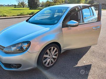 Volkswagen Golf  VI
2.0 TDI 110CV DPF 5p. Highline