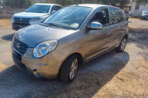 Kia picanto benzina/gpl 5p. 2010 km.76.000