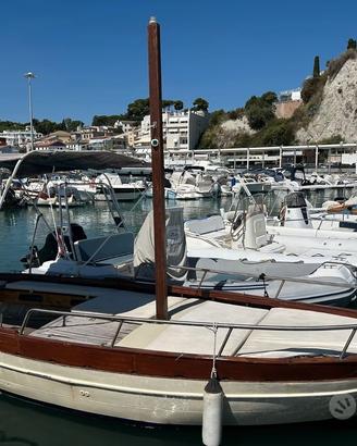 gozzo sorrentino in legno