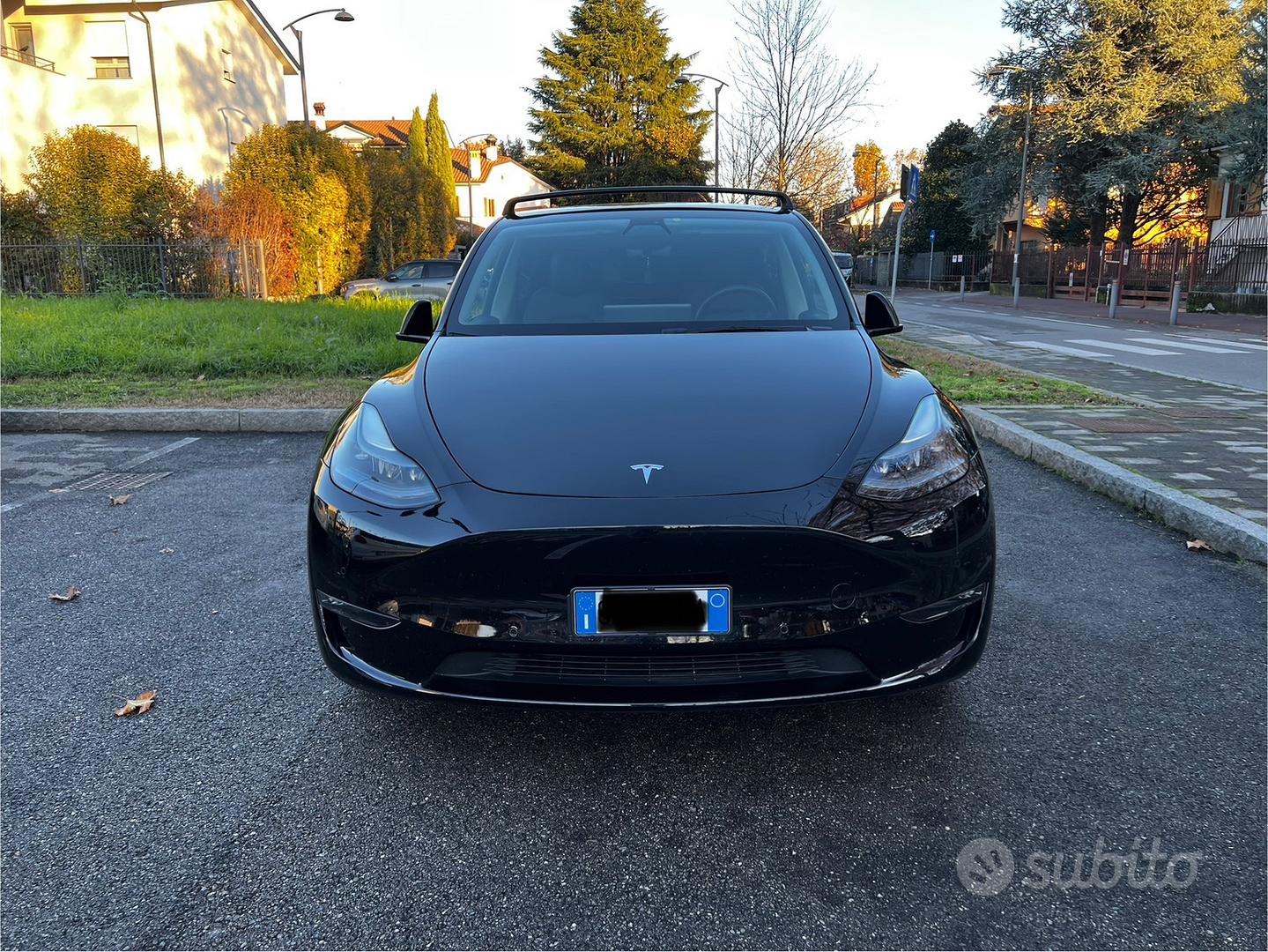Tesla Model Y Performance Dual motor - Auto In vendita a Milano