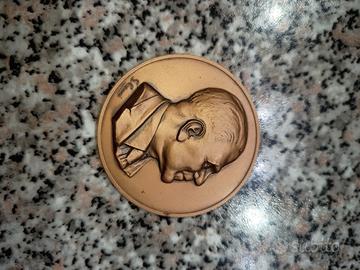 Medaglia commemorativa del medico "Gabriele Monast