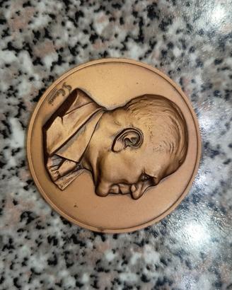 Medaglia commemorativa del medico "Gabriele Monast