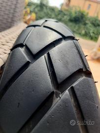 pneumatico Dunlop Mixtour 21/90/90 con 3500 km.