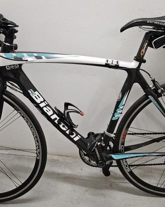Bicicletta Bianchi 928 carbonio