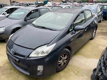 TOYOTA PRIUS HYBRID ricambi usati