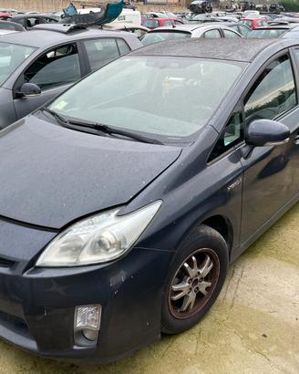 TOYOTA PRIUS HYBRID ricambi usati