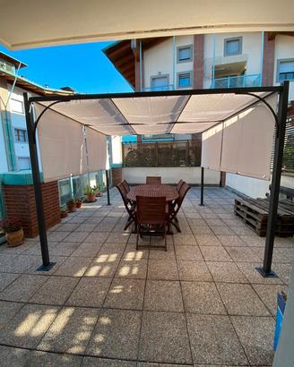 Gazebo i n metallo