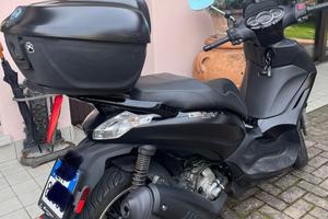 Scooter Beverly Police 300