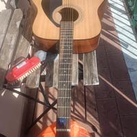 chitarra acustica 
